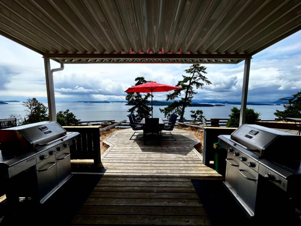 Shangri-La Oceanfront Vacation Home Bedwell Harbour Exterior foto