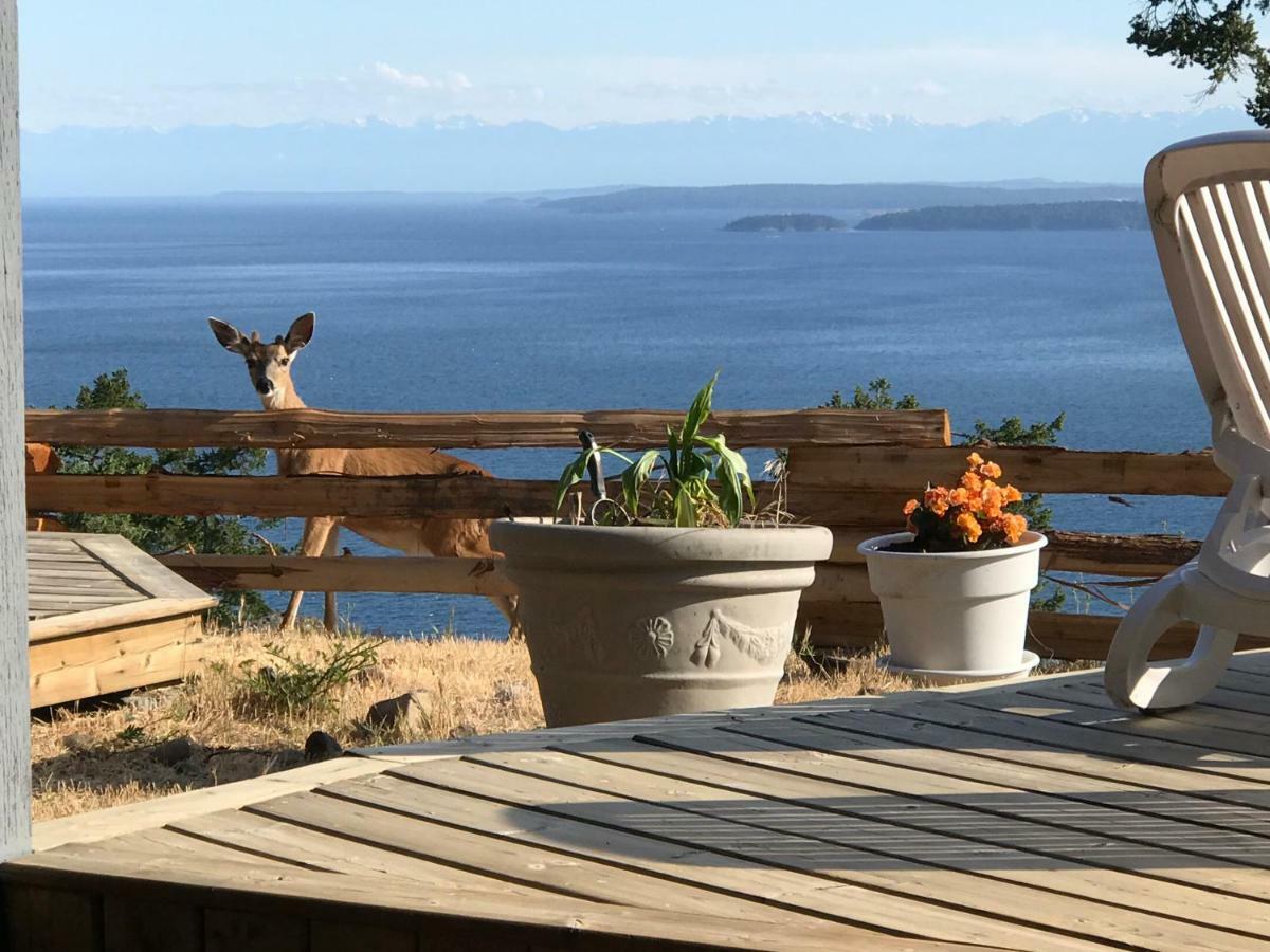 Shangri-La Oceanfront Vacation Home Bedwell Harbour Exterior foto